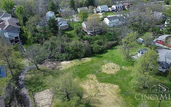 2nd image of 8305 Miami Rd