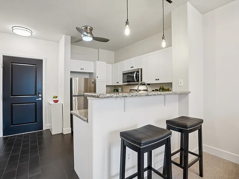 100 S Alameda St #371 — Photo 7