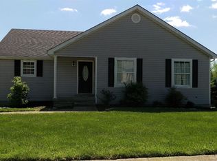 304 Bridgeside Dr, Nicholasville, KY 40356