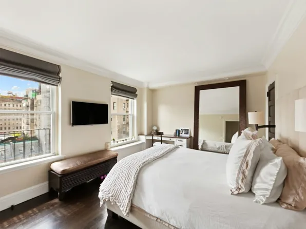 8 East 96th Street image 10 of 13