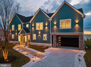 414 Bay Dr, Stevensville, MD