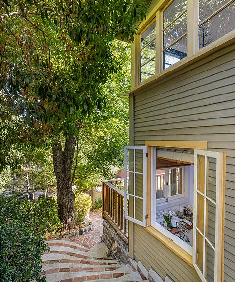 913A Fernwood Pacific Dr — Photo 6