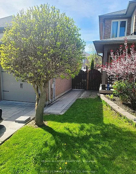91 Song Bird Dr N — Photo 11