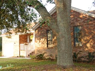 833 Dills Bluff Rd, Charleston, SC 29412