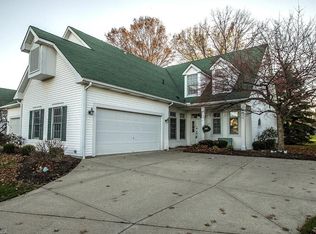 117 Greenward Way S, North Olmsted, OH 44070
