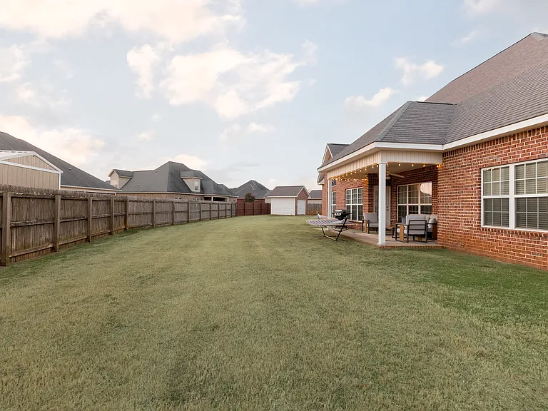 108 Barossa Ct — Photo 59