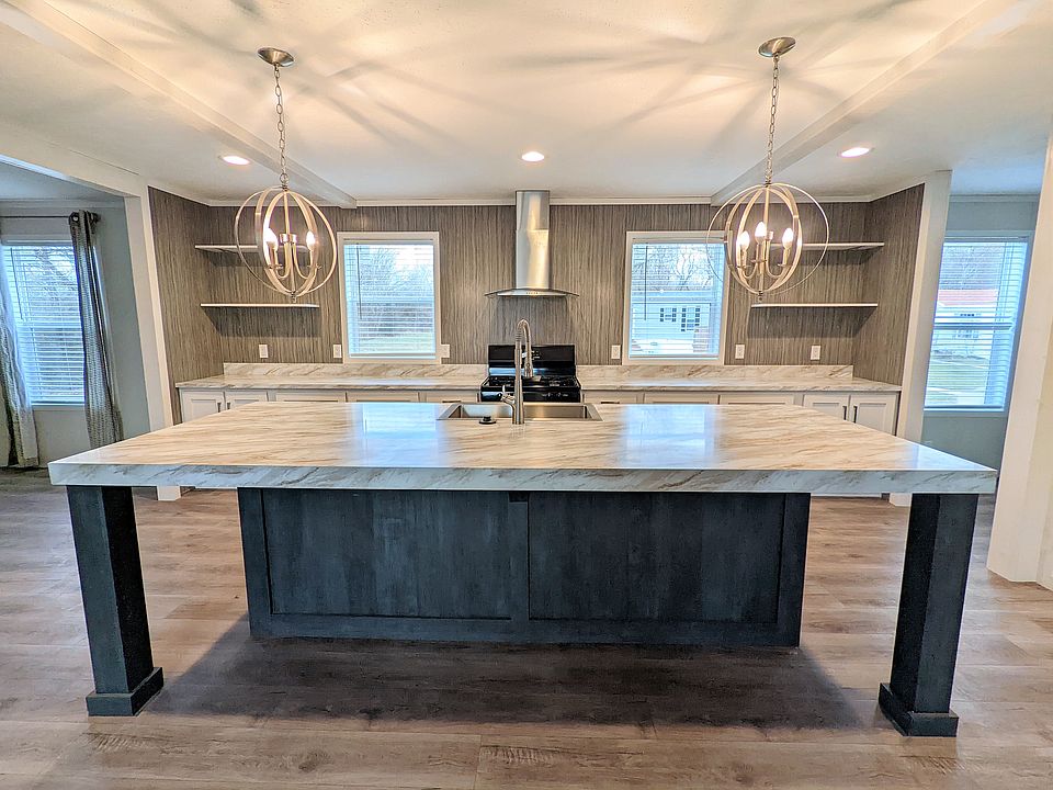 1st image of 565 Delaware St #565