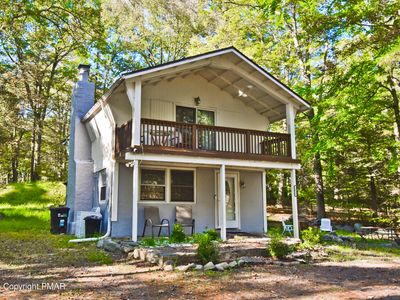 2611 Fernwood Ave, Bartonsville, PA, 18321