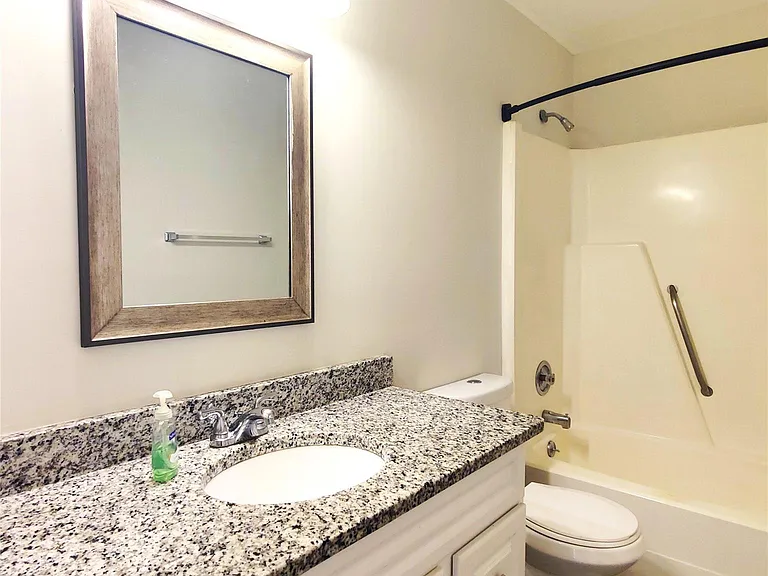 5101 Glenview Ct — Photo 11