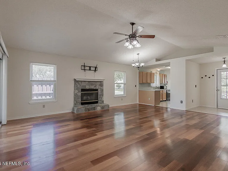 2645 Cobblestone Forest Dr — Photo 7