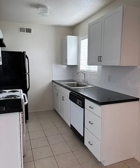 808 Natalie St #D — Photo 1