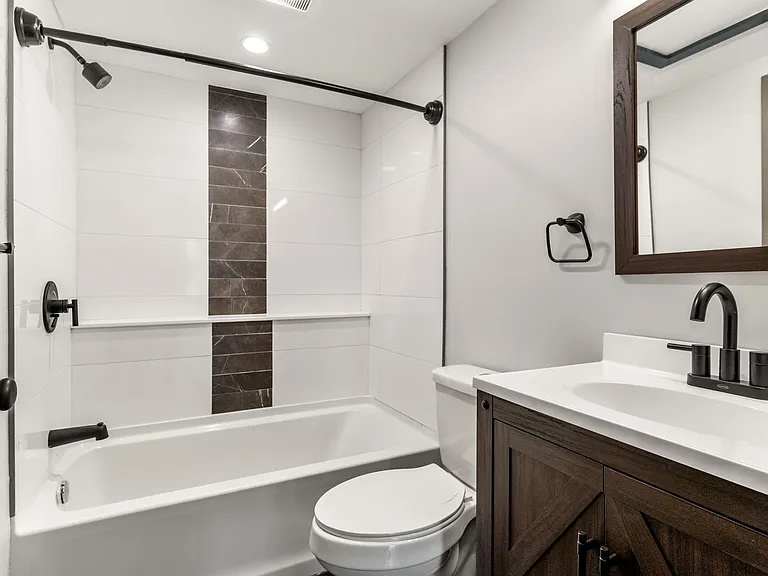 6 Washington St #403 — Photo 30
