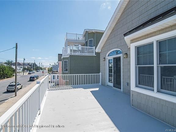 3rd image of 114 6th St