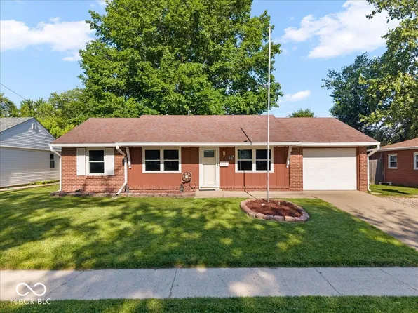 1100 Delwood Dr, Mooresville, IN 46158