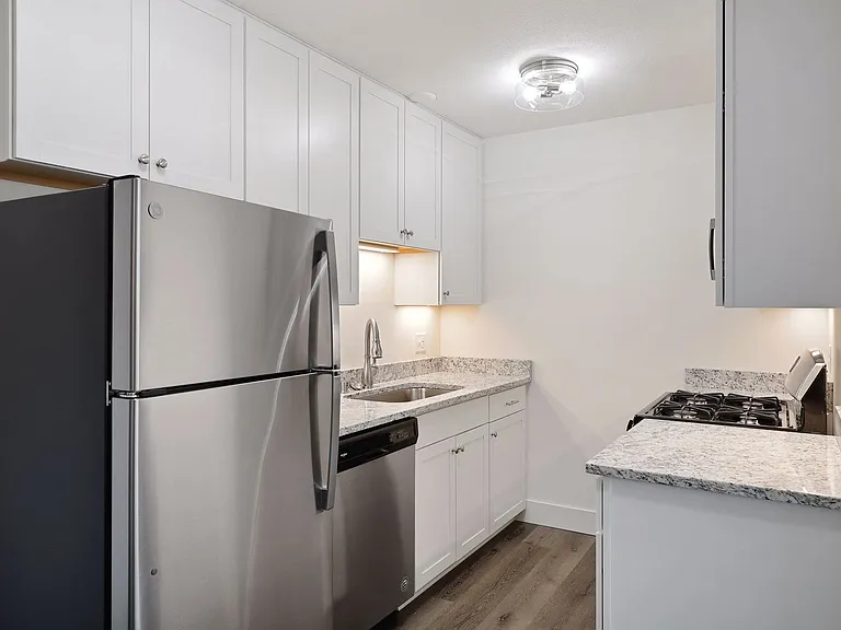 2800 Colfax — Photo 22