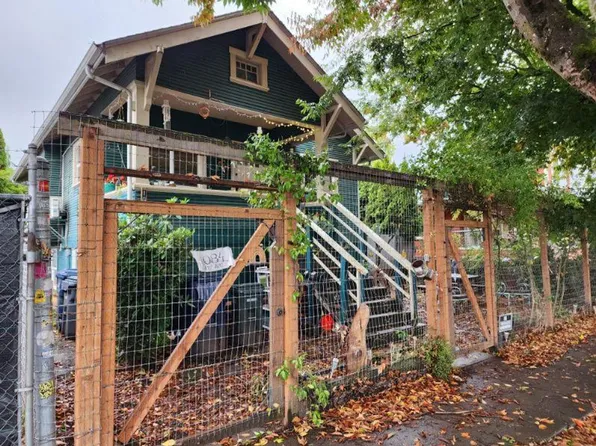 1082-1084 W 2nd Ave, Eugene, OR 97401