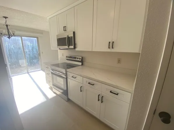 1118 Woodridge Dr, Vacaville, CA 95687