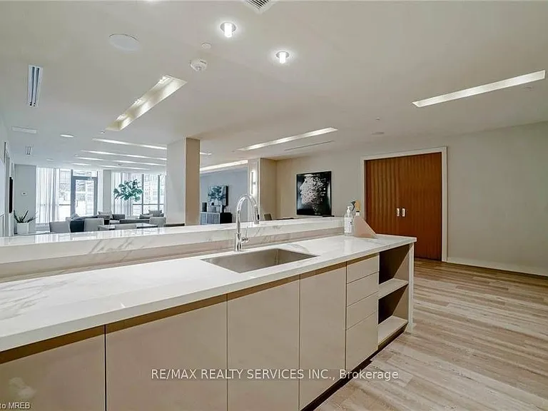 4085 Parkside Village Dr #1005 — Photo 35