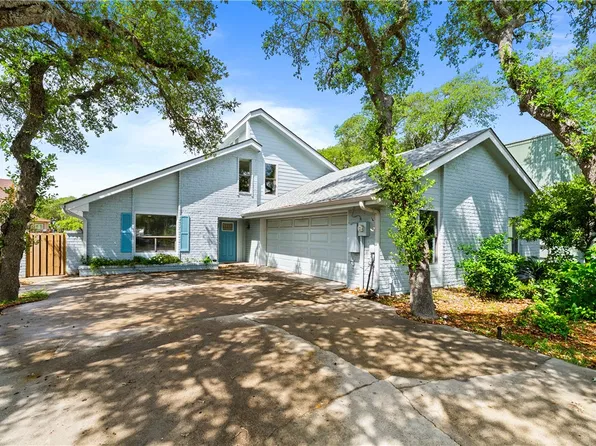 2321 Harbor Dr, Rockport, TX 78382