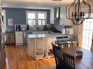 3-277 Bunker Hill St, Charlestown, MA 02129