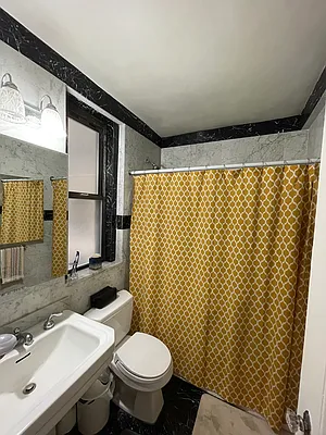 Rented by Douglas Elliman | media 15