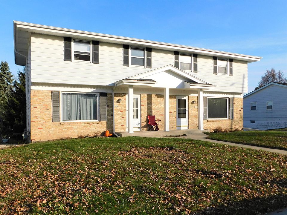 1st image of 1414 4th Ave #1416