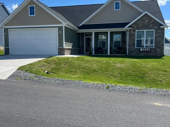 71 Cilantro Ln, Bunker Hill, WV 25413