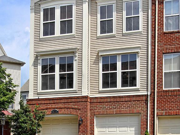 2nd image of 42516 Regal Wood Dr