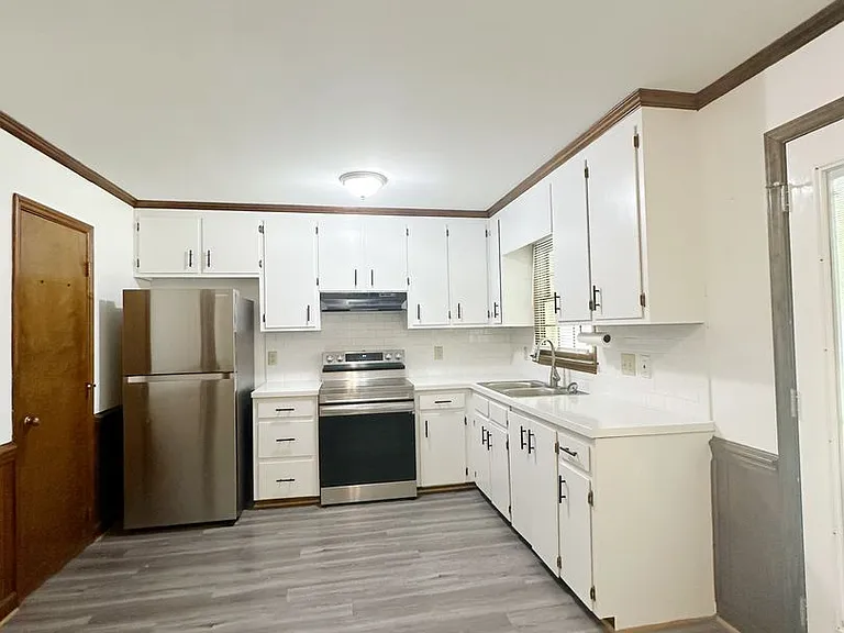 433 Creekway Dr — Photo 5