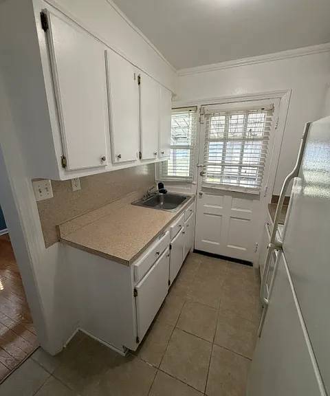 639 Emerson St NE — Photo 14