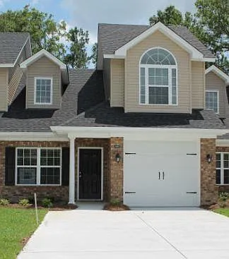 3 bed, 2.5 bath, 1456 sqft, $1,950 — Photo 1