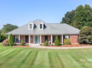 1244 Killian Farm Rd, Stanley, NC 28164