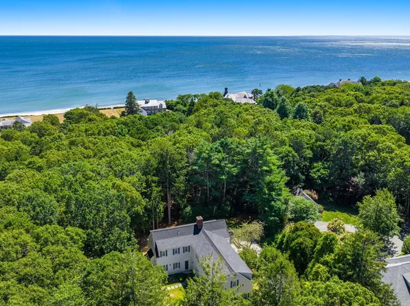 567 Sea View Avenue, Osterville, MA 02655