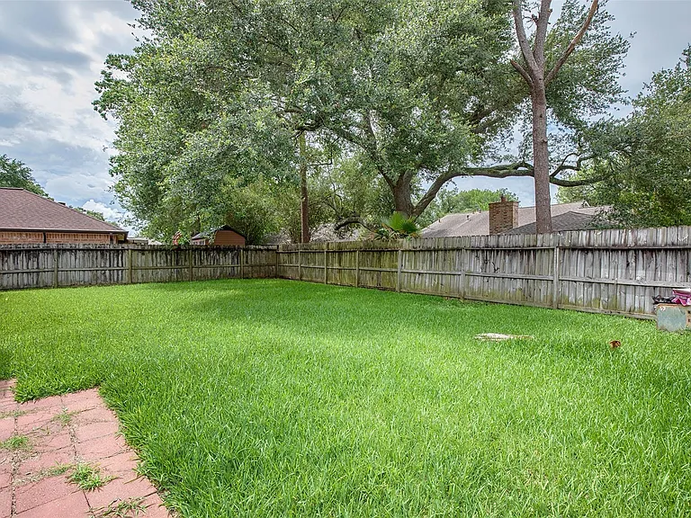 15106 Silverman St — Photo 28
