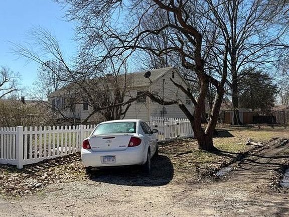 2nd image of 5117 Lakeview Dr