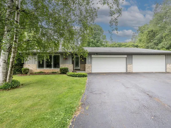 109 Caernarvon ROAD, Wales, WI 53183