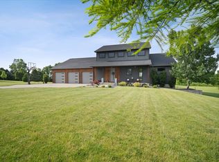 14602 Knob Hill Dr, Heyworth, IL 61745