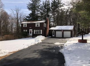 25 Ridge Rd, Canton, CT 06019