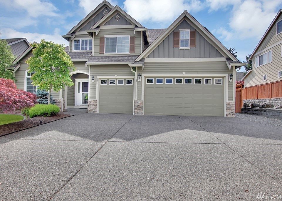 1st image of 32111 Sunny Ln