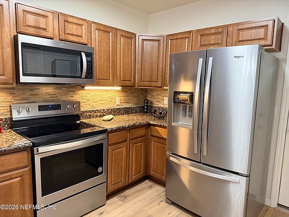 4th image of 107 GREY WIDGEON Court