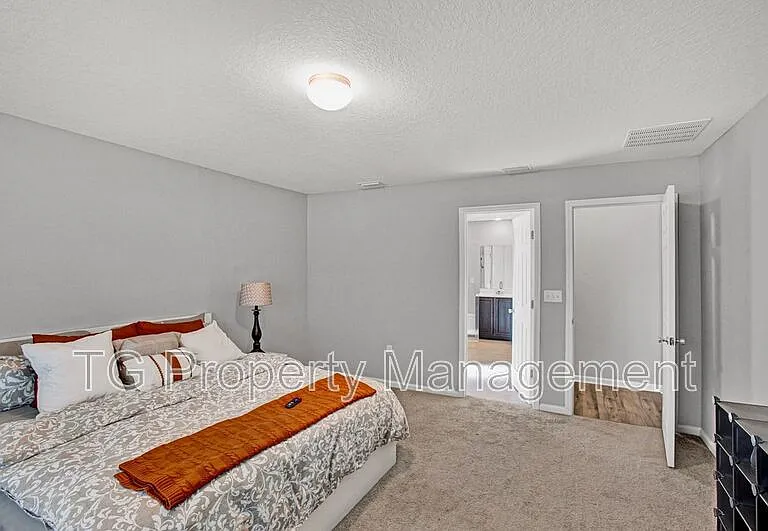 8272 Victory Crossing Blvd — Photo 11
