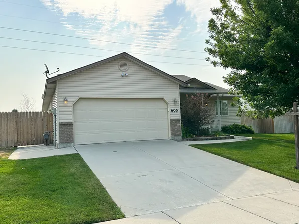 605 W Mulberry Loop, Nampa, ID 83686