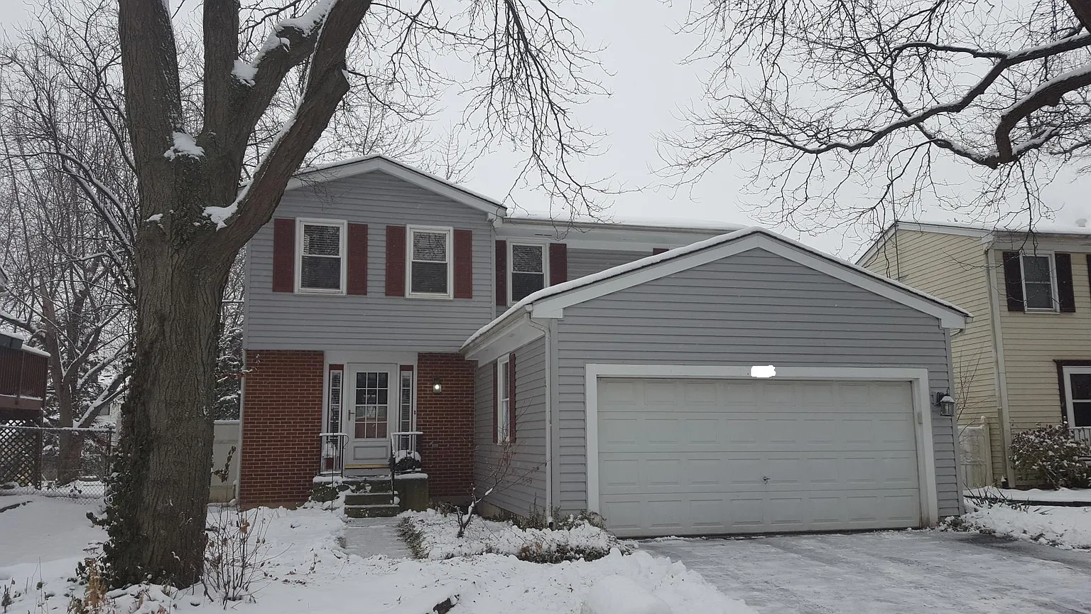 745 Iroquois Trl photo 1