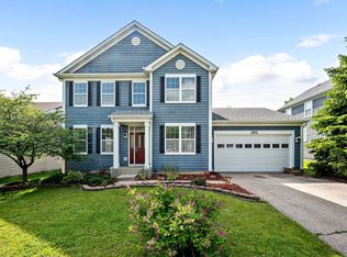 3076 Chalkstone Ave, Elgin, IL 60124