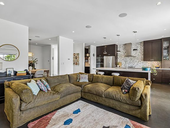 5th image of 4041 Prospect Rd