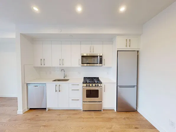 416 18a St NW, Calgary, AB T2N 2H2