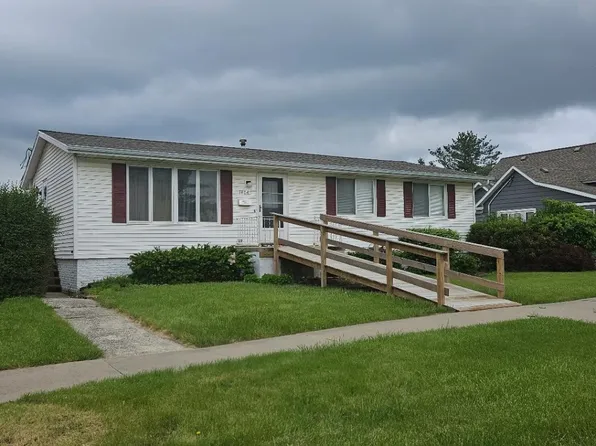 1404 4th Ave, Belle Plaine, IA 52208