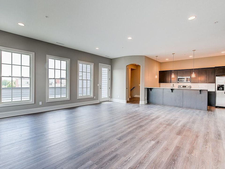 Great Room looking out to deck