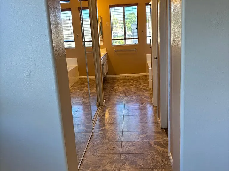 10463 Graham Ct — Photo 18