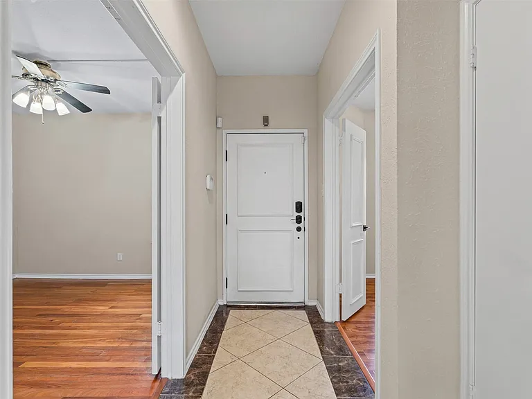 5310 Keller Springs Rd #322 — Photo 4